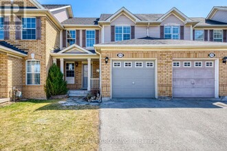 Building Photo - 1038 Barclay Cir