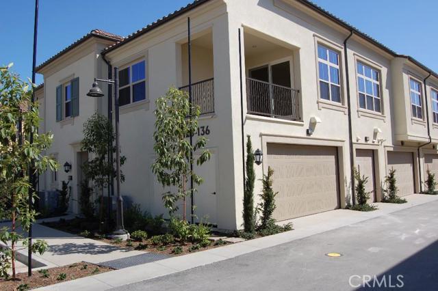 Building Photo - 136 Overbrook