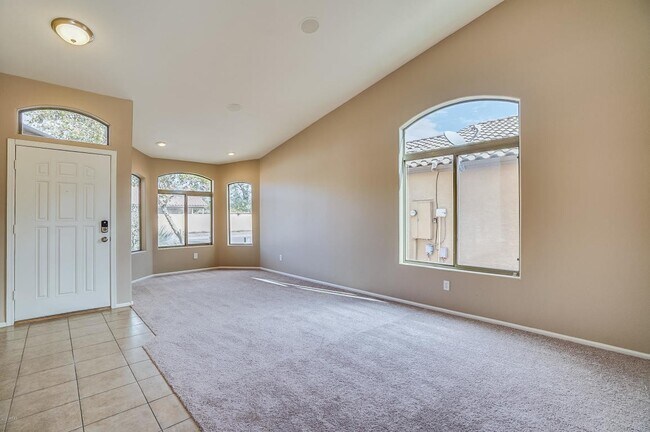 Building Photo - Coming Soon! 4 bed 2.5 bath house in Circl...