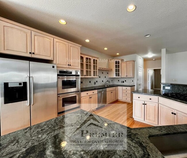 Foto del edificio - 240 Haversham Dr