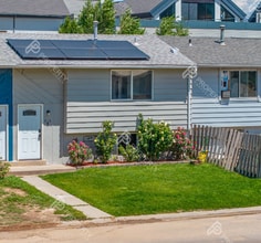 Building Photo - 712 E 3rd St Building Photo - 712 E 3rd St