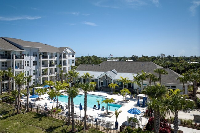 Building Photo - Mason Stuart