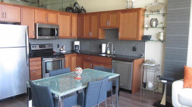 Foto del edificio - 851 W Front St #803