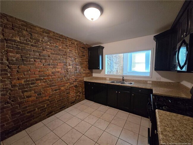 Foto del edificio - 214 Hay St