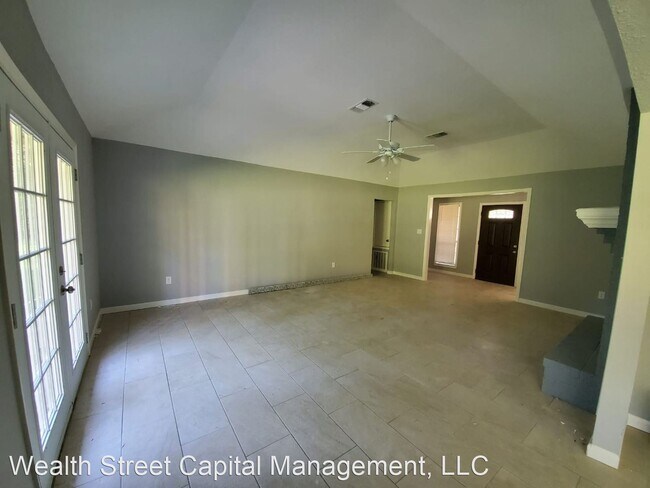 Building Photo - 3 br, 2 bath House - 8112 Rita ln
