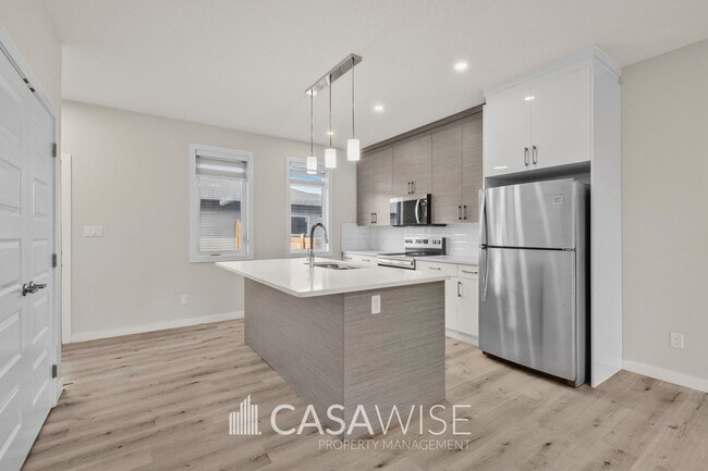 Building Photo - 6536 Chappelle Vis S W