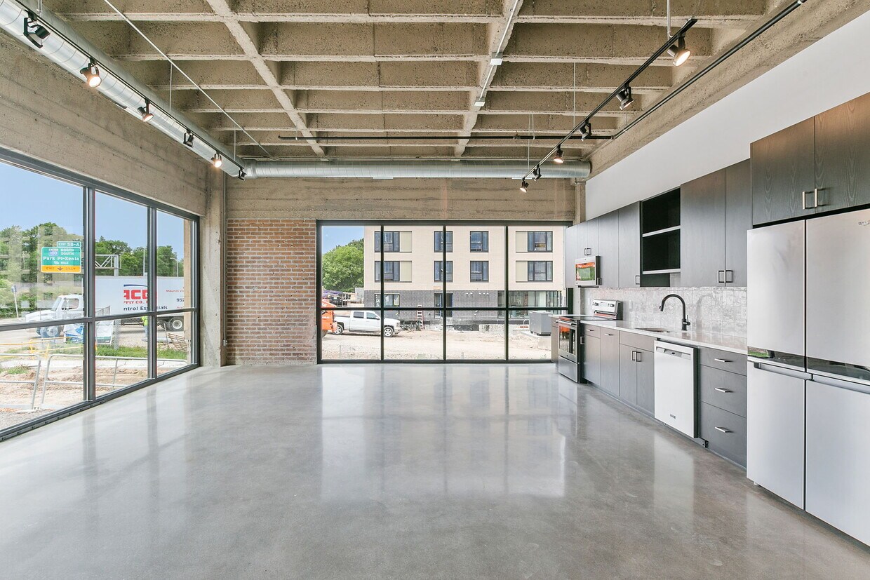 The Penhurst 2800 N Wayzata Blvd Minneapolis, MN Apartments for