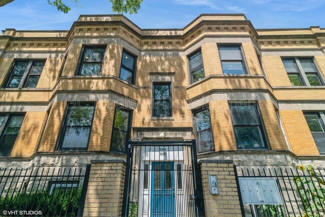 Photo - 3266 W Wrightwood Ave Apartment