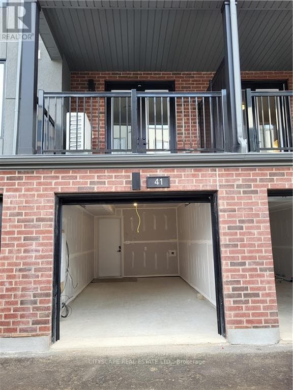 Building Photo - 99 Roger St