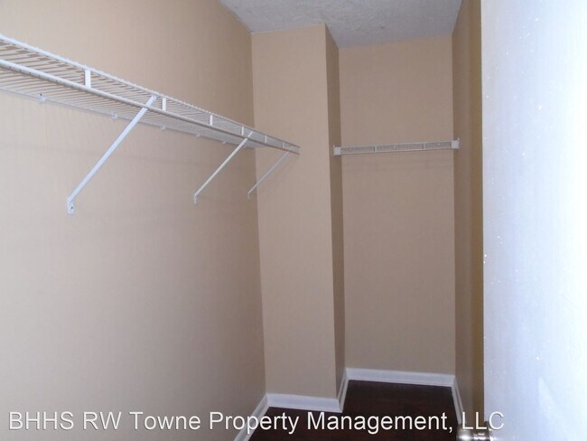 Foto del edificio - 2 br, 2 bath House - 540 Pheasant Run #101