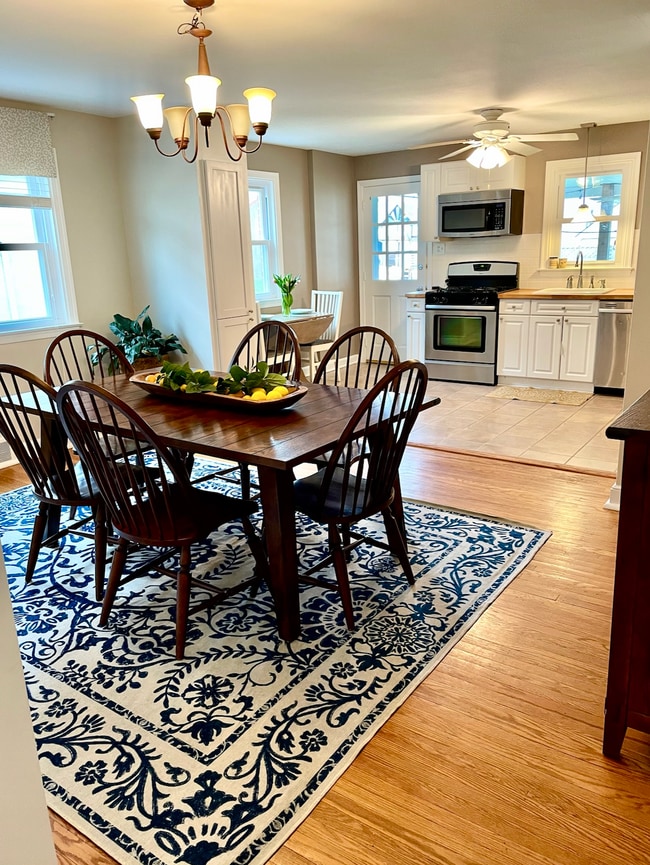 Photo - 2426 Chestnut Ave House