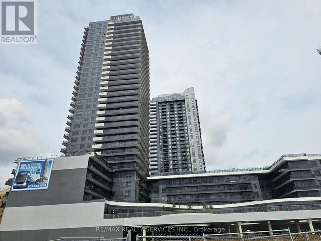 Photo du bâtiment - 5105-5105 Hurontario St