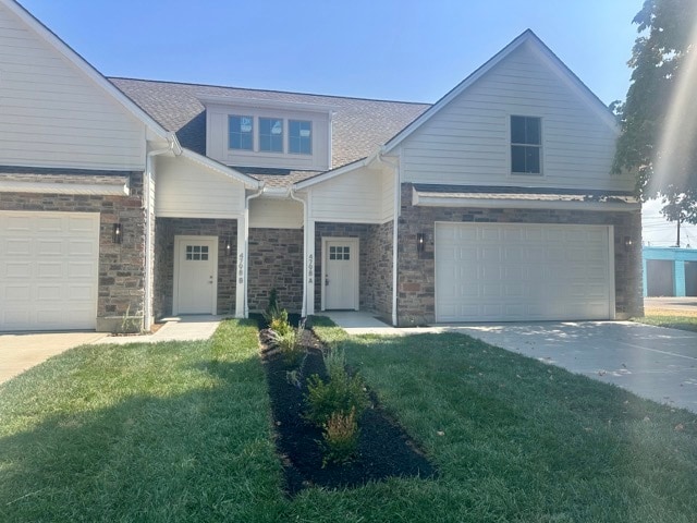 Building Photo - 4798 Holiday Dr