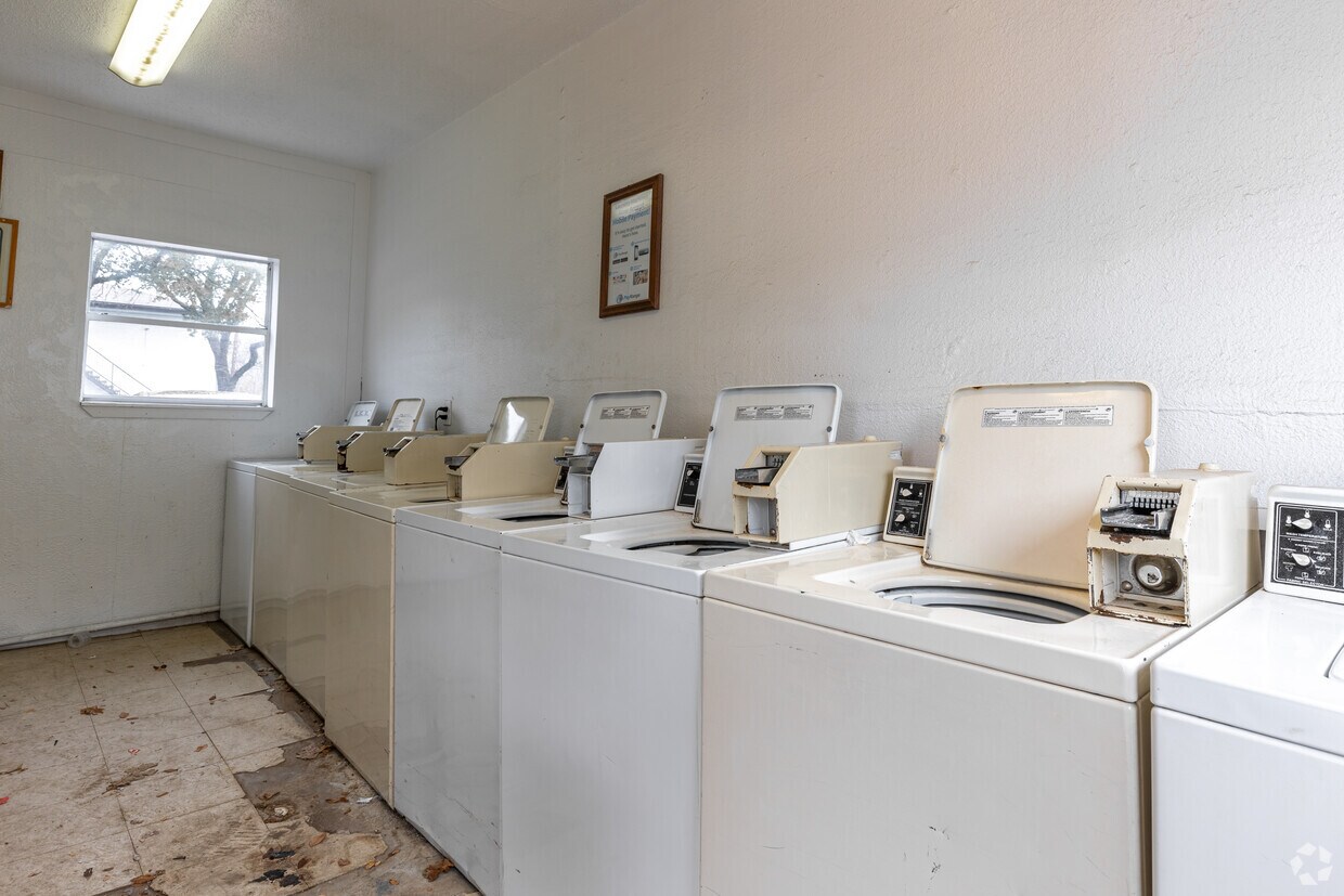 Solana - 3100 W Walnut St Garland, TX 75042 | Apartments.com