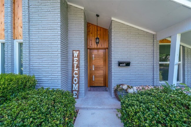 Building Photo - 10040 Spokane Cir