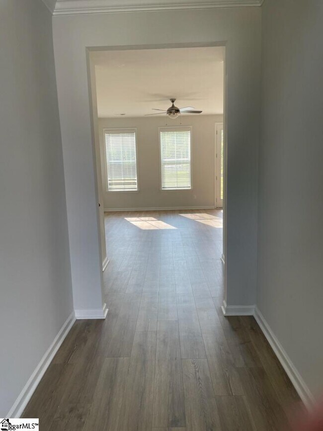 Foto del edificio - 10 Cady Ct