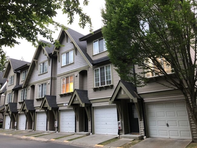 Building Photo - 18270 Northeast 97th Way