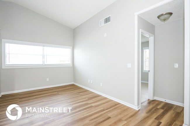 Foto del edificio - 7954 Blackwood Ln