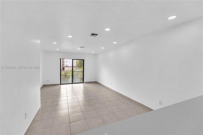 Building Photo - 7668 SW 152nd Ave
