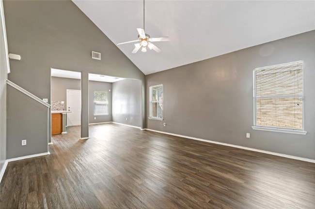 Photo - 598664075 A House