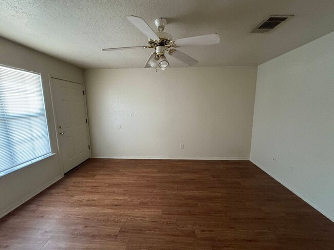 Building Photo - 2808 Cantabrian Dr