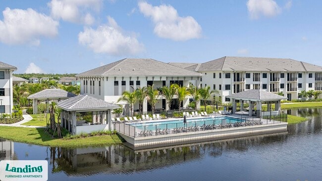 Foto del edificio - 7301 Lake Bank Lp