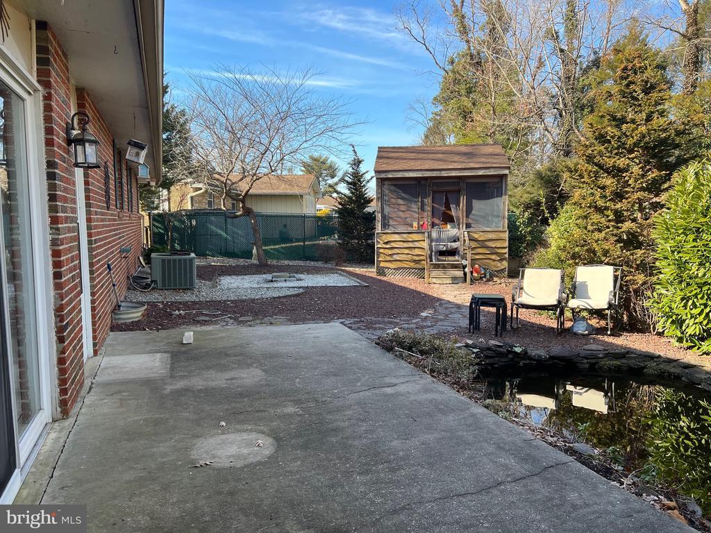 Primary Photo - 502 Glider Ave