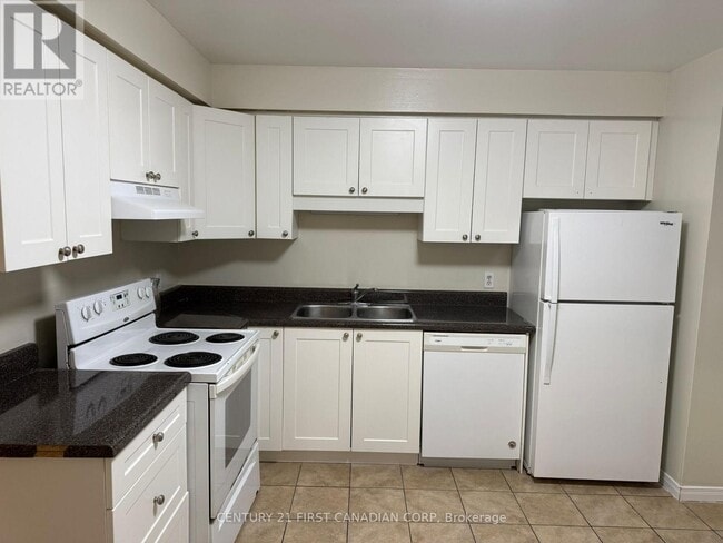 Building Photo - 135 Belmont Dr