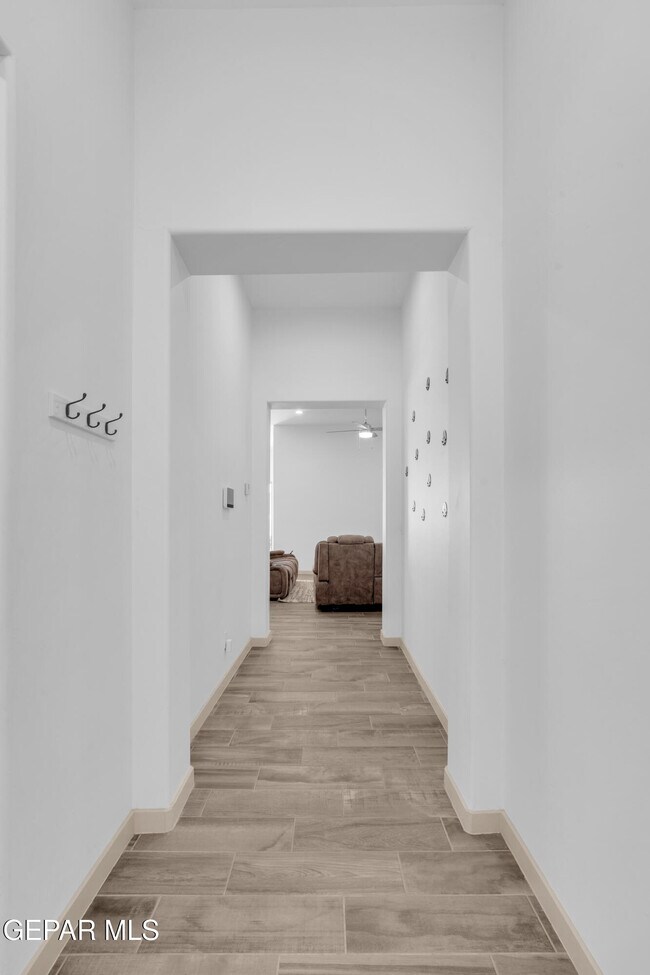 Foto del edificio - 12614 Amesbury