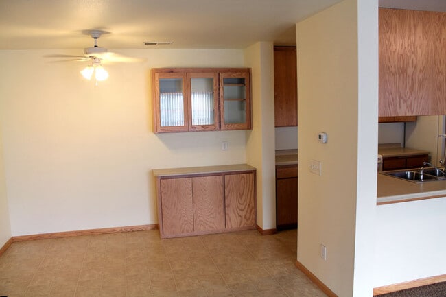 Building Photo - Beaver Creek Village