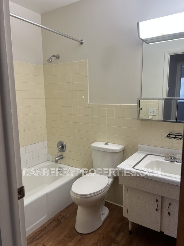 Building Photo - 3940 Jackman Rd