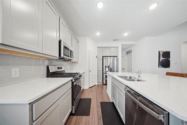 Foto del edificio - 2384 Neff Ln