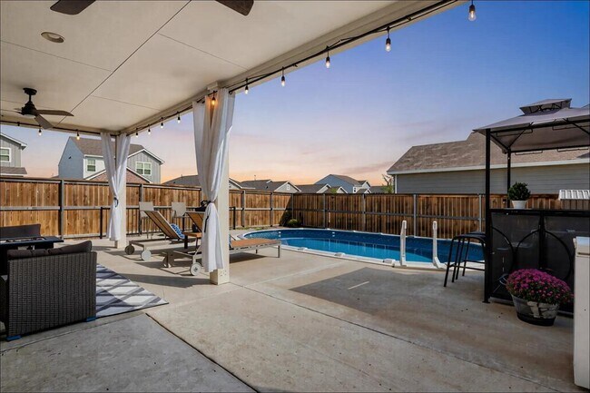 Foto del edificio - 101 Magnum Force Dr