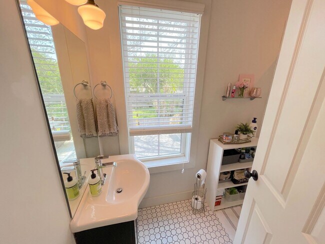 Foto del edificio - 609 E Duffy Ln