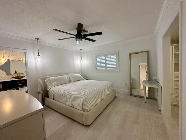 Foto del edificio - 801 NW 6th Dr