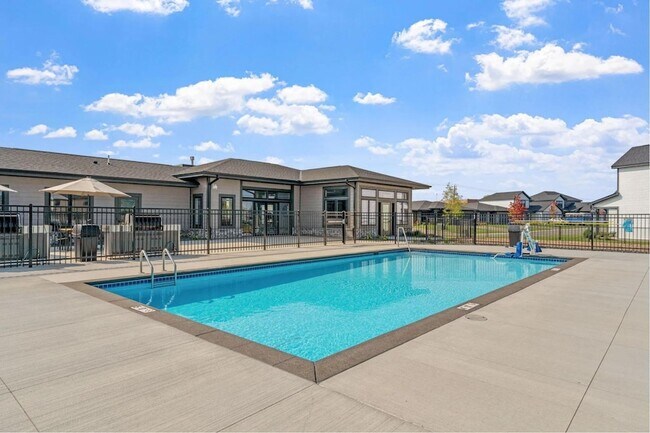 Foto del edificio - 5079 Lambert Ave NE