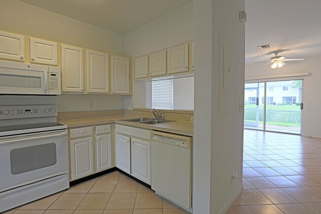 Building Photo - Cypress Landing  10066