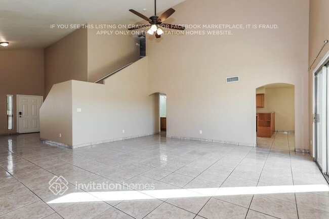 Building Photo - 5638 S 5th Dr