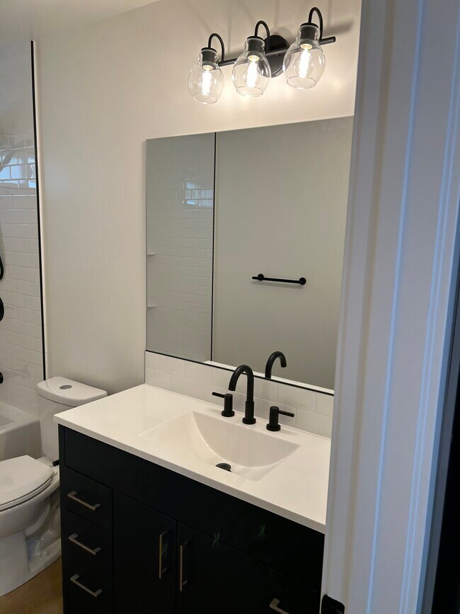 Bathroom Vanity - 2762 Fallon Cir