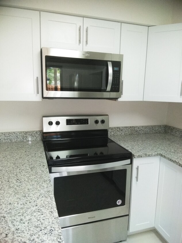 Foto principal - 1808 S Park Ave