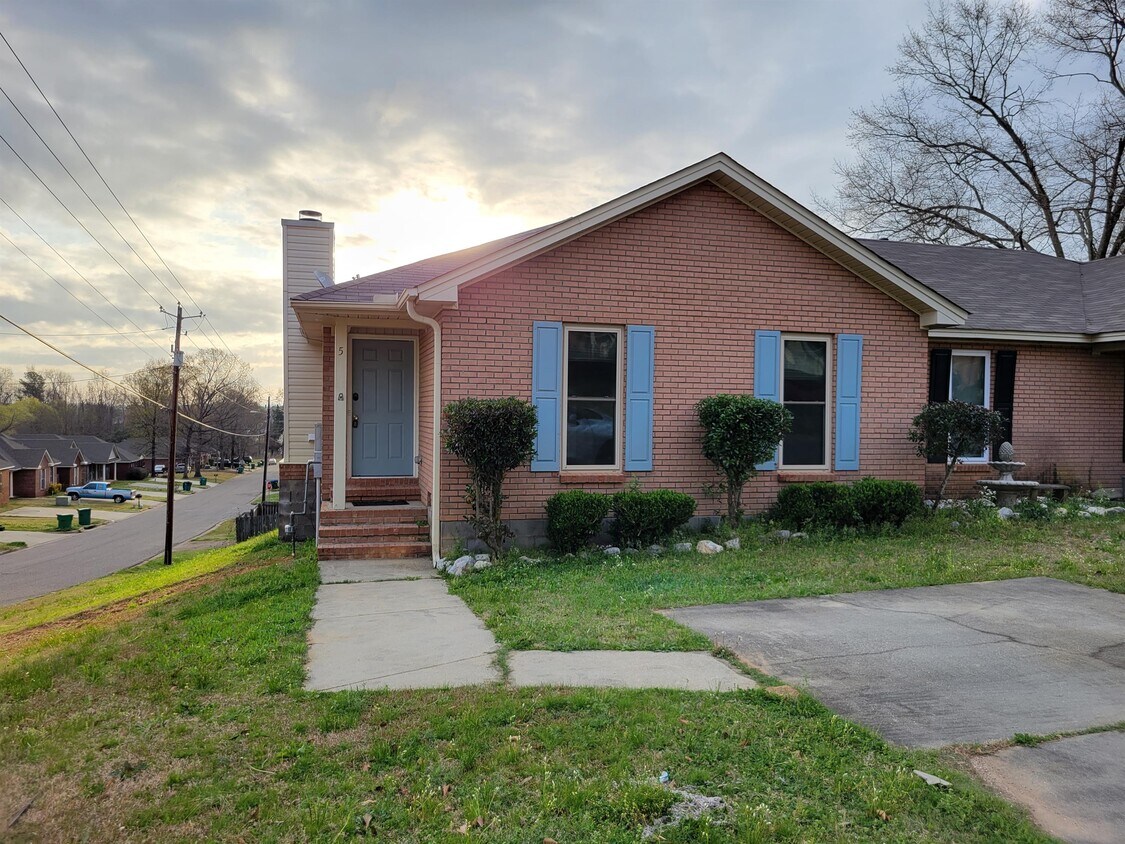 5 Tanglewood Ct, Millbrook, AL 36054 Townhome Rentals in Millbrook AL