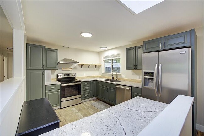 Foto del edificio - 816 NE 120th St