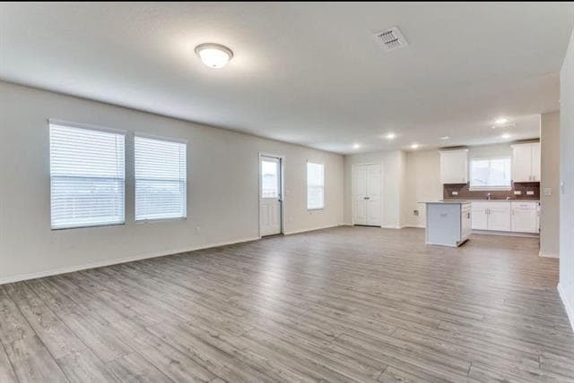Foto del edificio - 4416 Sagecroft Rd