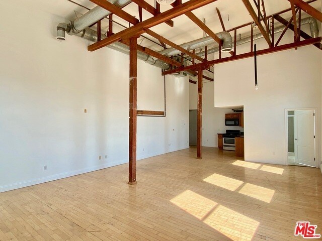 Building Photo - 726 S Santa Fe Ave