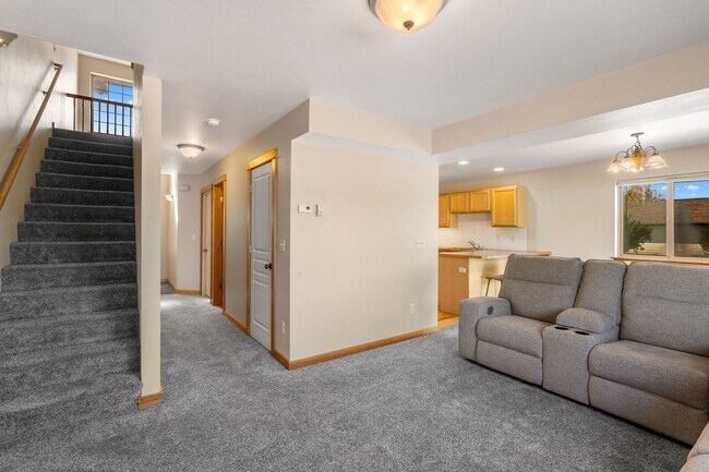 Foto del edificio - 4006 Broadwater Ct