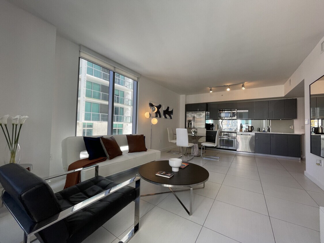 Foto principal - 2001 S Biscayne Blvd