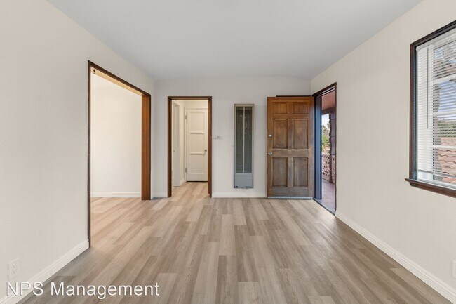 Building Photo - 1 br, 1 bath Apartment - 801-815 Saint Lou...