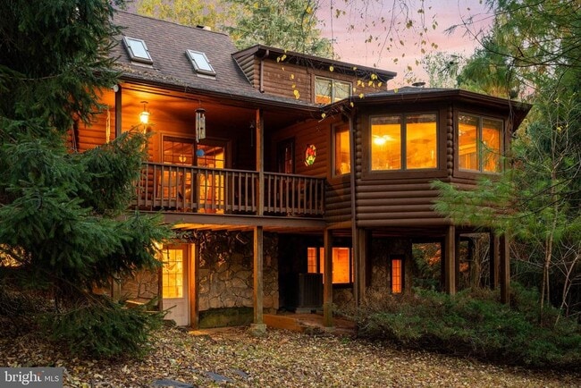 Building Photo - 15024 Wheeler Ln