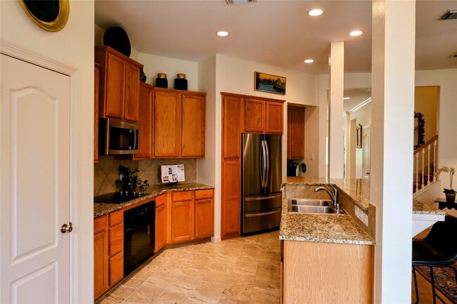 Building Photo - 17719 Brair Arbor