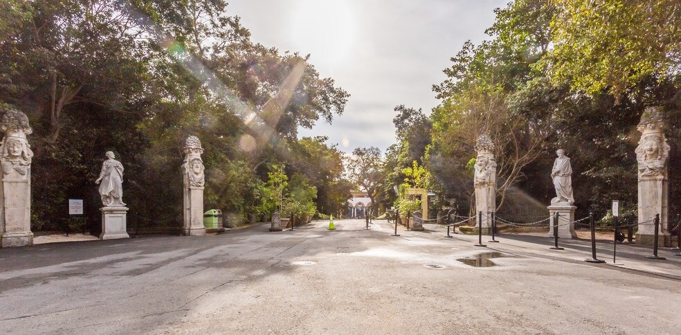 Picture of Pinewood Miami